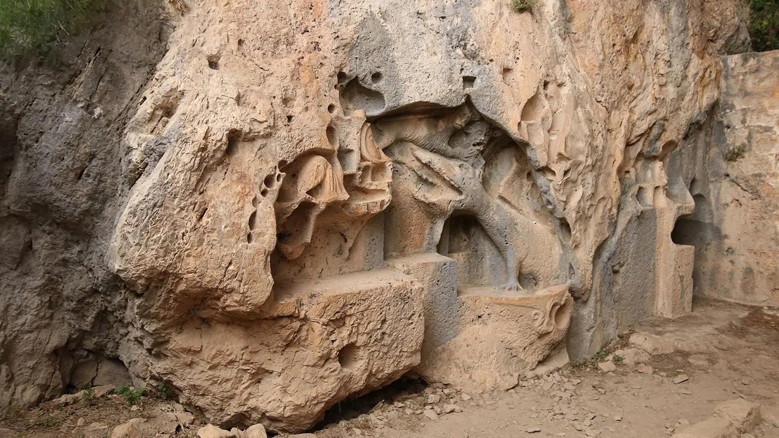 Dragon Cave