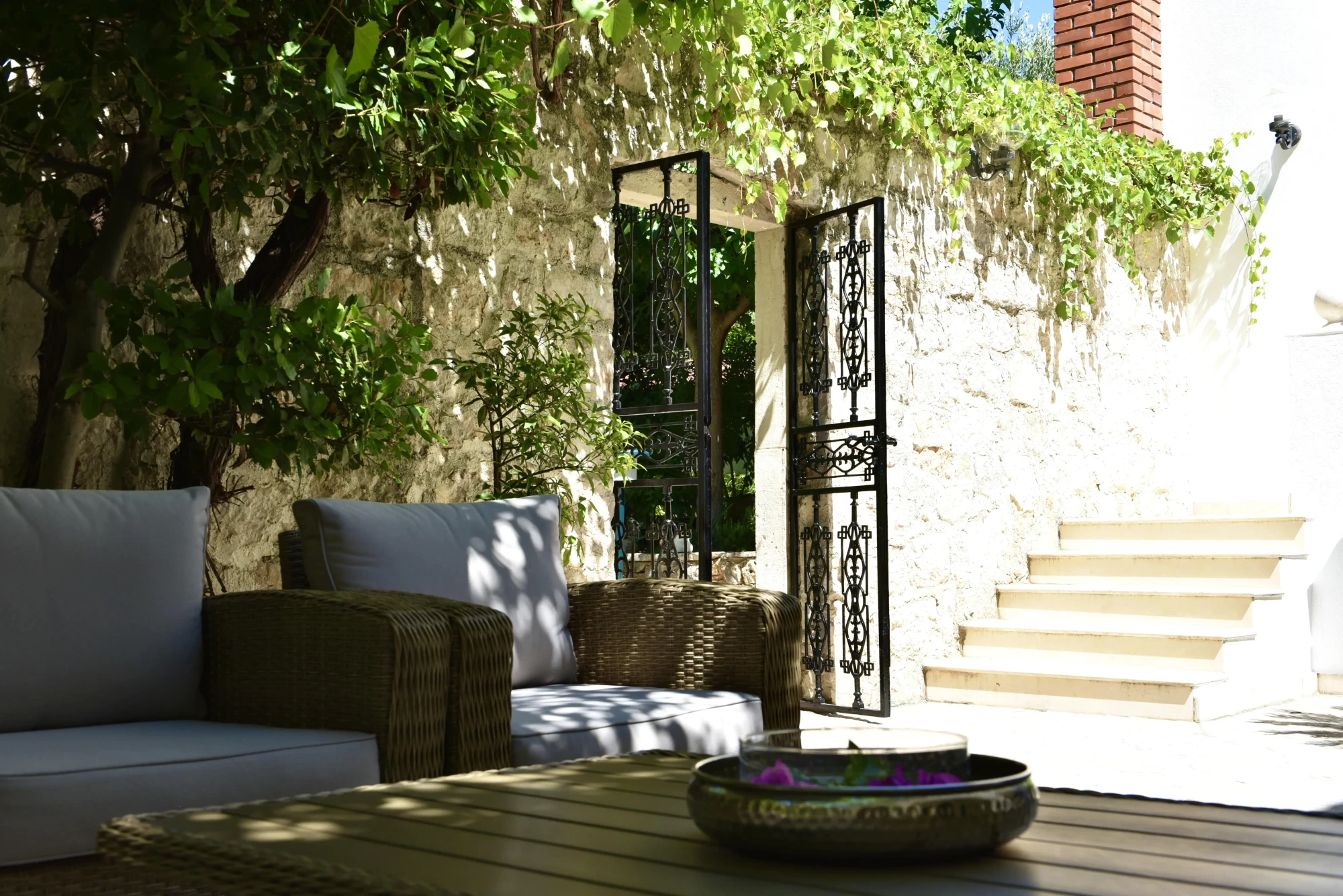 Villa Giardino Bol, your new office!